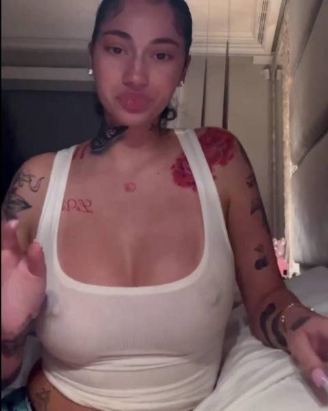 Bhad Bhabie Sexy Nipple Pokies Top Snapchat Video Leaked - Usa on dochick.com