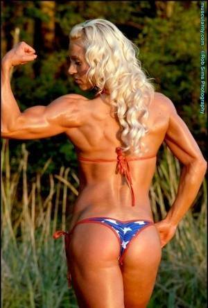 Muscularity Red White Sexy Blue on dochick.com
