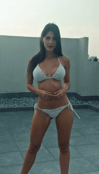 Ari Dugarte Sexy Knit Bikini Modeling Patreon Video Leaked - Venezuela on dochick.com