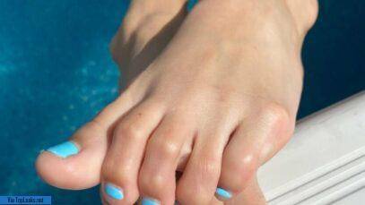 Natalie Roush Wet Feet Onlyfans Set Leaked nudes on dochick.com