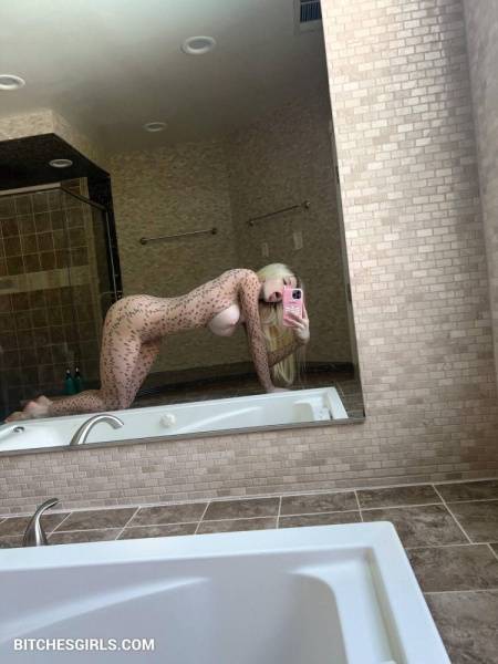Msfiiire Cosplay Nudes - Amber Star Nsfw Photos Cosplay on dochick.com