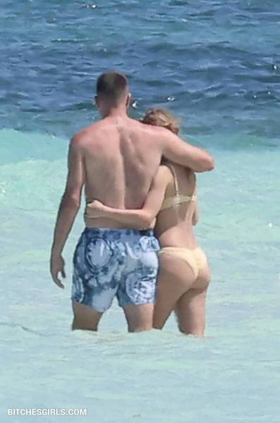 Taylor Swift Nude Celebrities - Taylorswift Celebrities Leaked Nude Photos on dochick.com